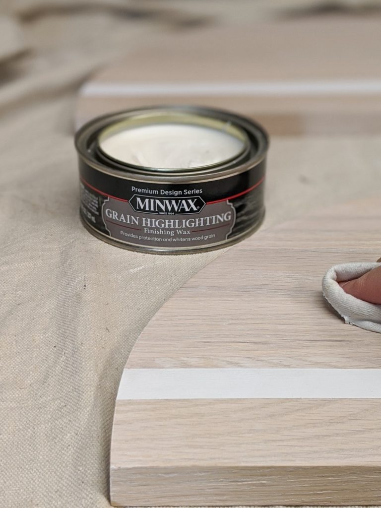 Applying Minwax Grain Highlighting Finishing Wax to Wood