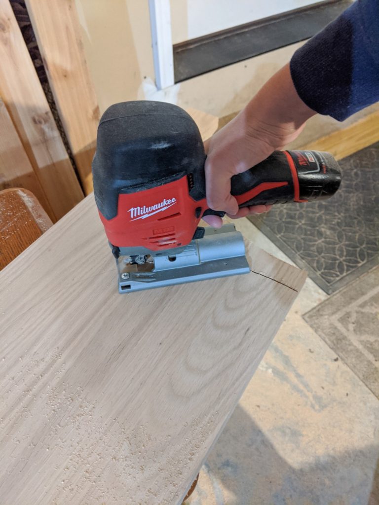 Using a jigsaw to cut out a semicircle from oak board