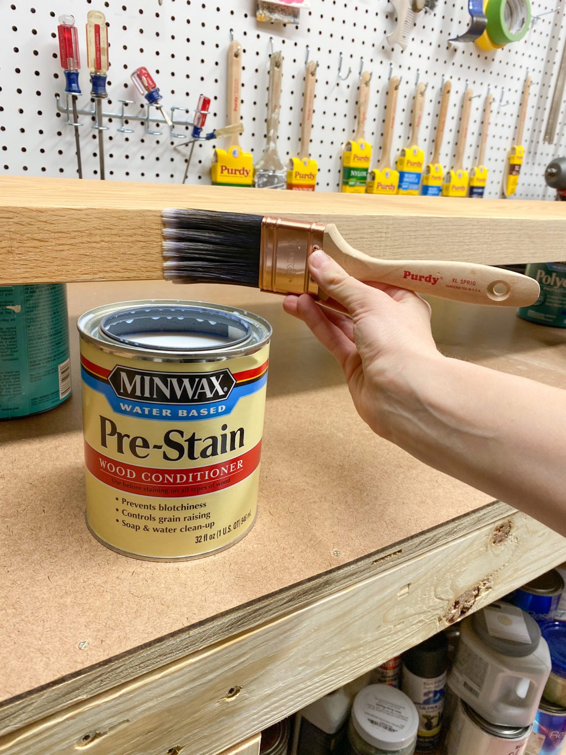 How to Make a Coastal Style Wood Bench with the Minwax 2021 Color of ...