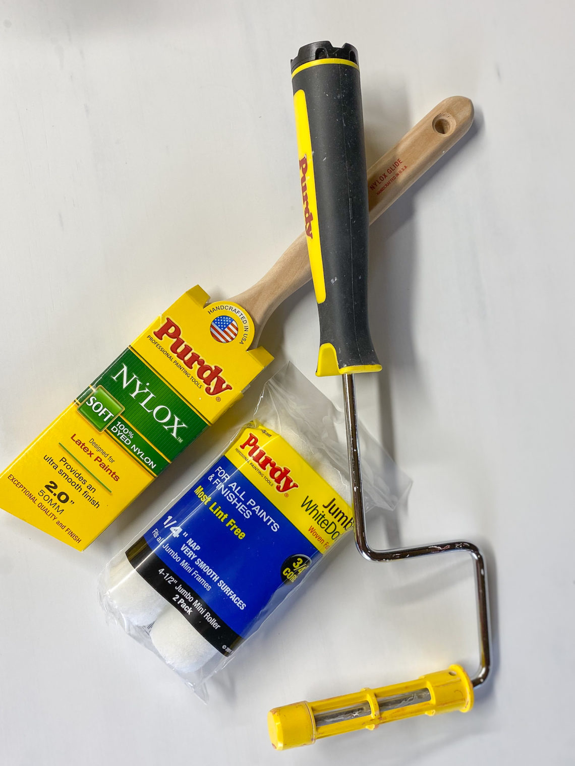 What's the best paint brush for refinishing furniture? The