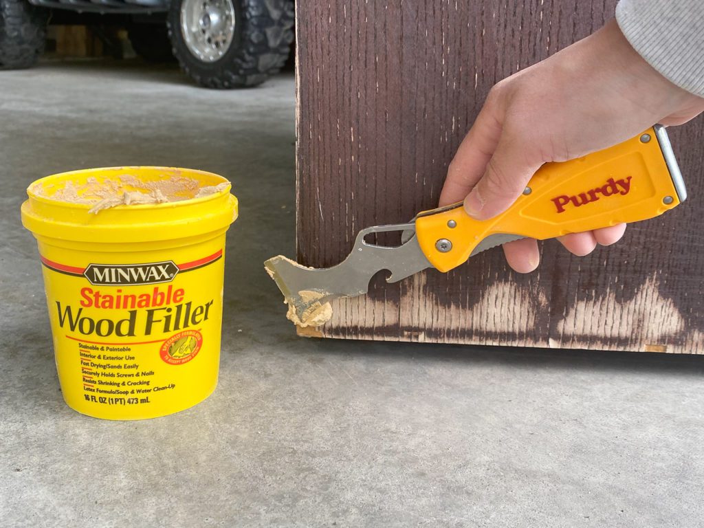 Applying wood filler